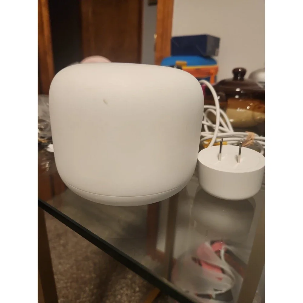 Google Nest Wifi Router | AC2200 | Mesh Wifi System - Picture 1 of 3
